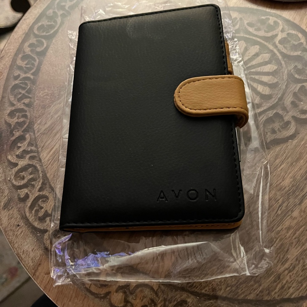 Avon President’s Club  Member’s Happy Birthday Gift  from 2010- Jotter Pad